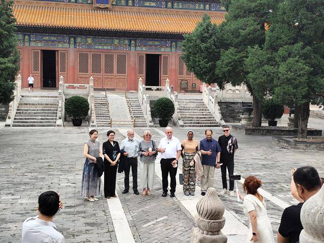 明尼苏达山猫联赛
_巴基斯坦前总理特别助理：北京人是北京最大的财富