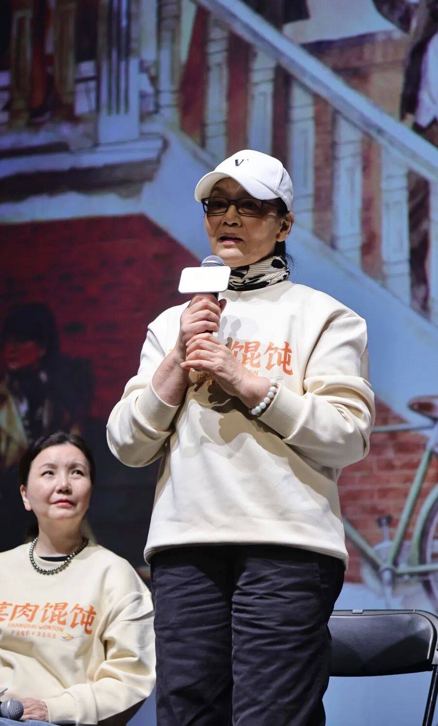 怎么申请皇冠信用網
_沪上著名演员集体现身！全员哽咽全场动容怎么申请皇冠信用網
，有人不惜为它抵押房产！面世在即，最新剧透