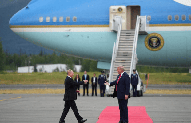 正网皇冠信用盘
_泽连斯基希望或彻底落空？听到红军城失守的消息正网皇冠信用盘
，特朗普终于明白，自己不能再跟普京斗气了！