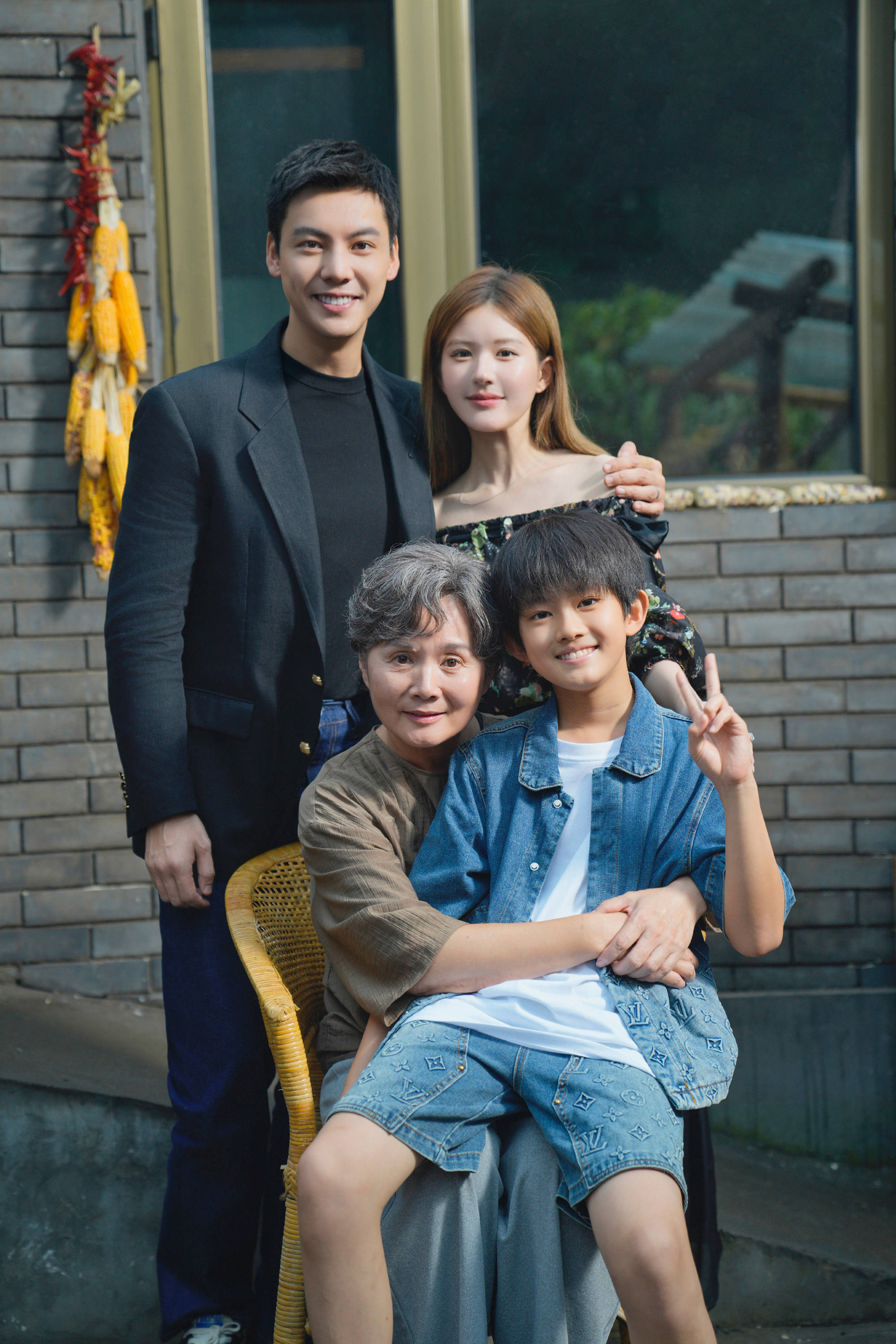 皇冠信用網会员注册网址
_剧方回应赵露思、陈伟霆在庆功宴上直播卖货：凑巧