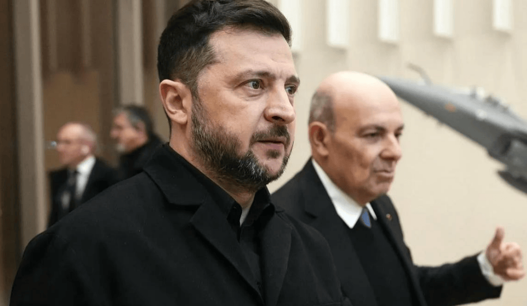 迈阿密热火vs洛杉矶快船
_俄军宣布攻克红军城迈阿密热火vs洛杉矶快船
，大批乌军尸横遍野，普京亲自视察前线：乌军这是白白送死！