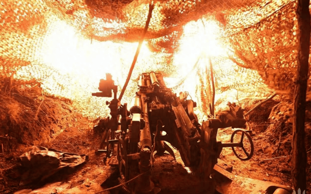 皇冠皇冠信用网开户
_不留活路皇冠皇冠信用网开户
,40亿北约援乌武器刚出发:俄军导弹就把敖德萨炸成了火海!