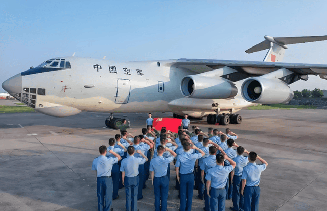 皇冠信用盘登2登3
_中国反潜巡逻机远海训练遭外军“拦截”皇冠信用盘登2登3
，为何没有战机护航？