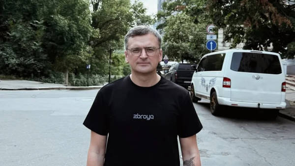 威尔士vs波黑
_任上呼吁乌克兰人“拿铁锹”参战威尔士vs波黑
，轮到乌前外长自己：不会自愿入伍