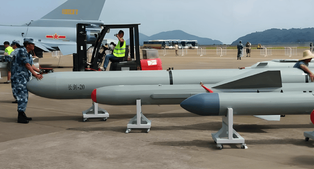 皇冠信用代理出租
_日本大机群挂48枚导弹模拟攻击辽宁舰皇冠信用代理出租
？上演“送人头”名场面