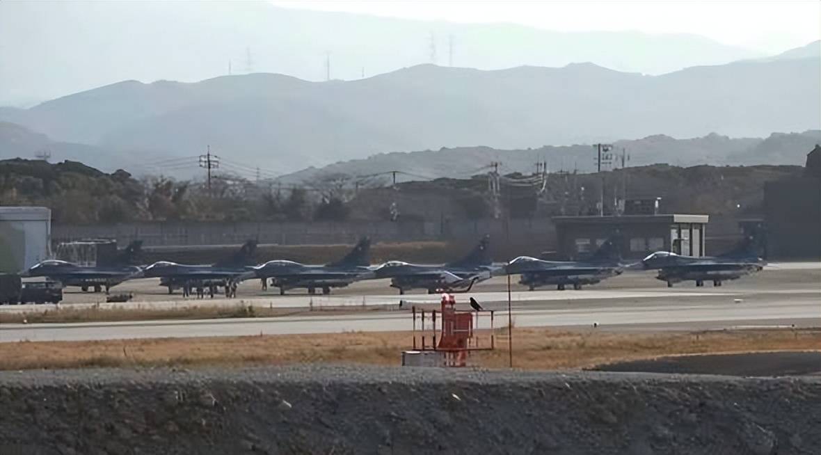 皇冠信用开户申请
_突发!日本挑衅升级皇冠信用开户申请
,12架F-2战机挂载48枚导弹,模拟击沉辽宁舰