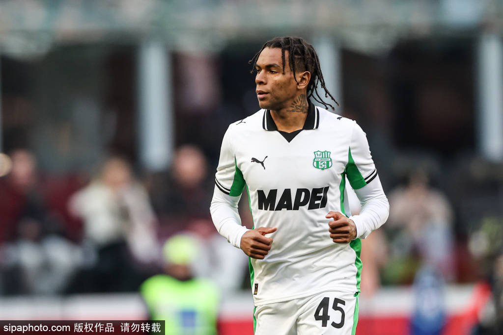 皇冠信用最新地址_大中锋加盟米兰只差官宣皇冠信用最新地址,可阿莱格里还想要租借阿森纳9号?