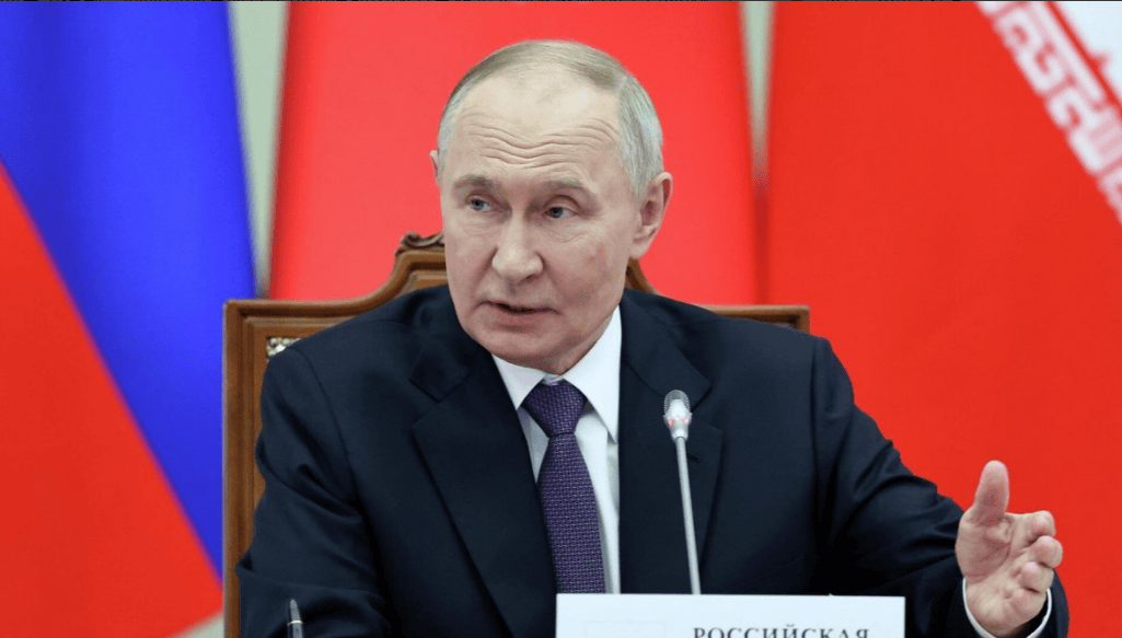 皇冠信用网正网_卢卡申科戳破窗户纸皇冠信用网正网,把中国与俄罗斯并列,直捅俄白同盟的心窝子