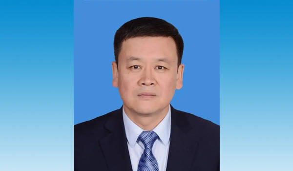 皇冠信用网怎么代理_内蒙古自治区政府副主席杨进履新国家民委副主任