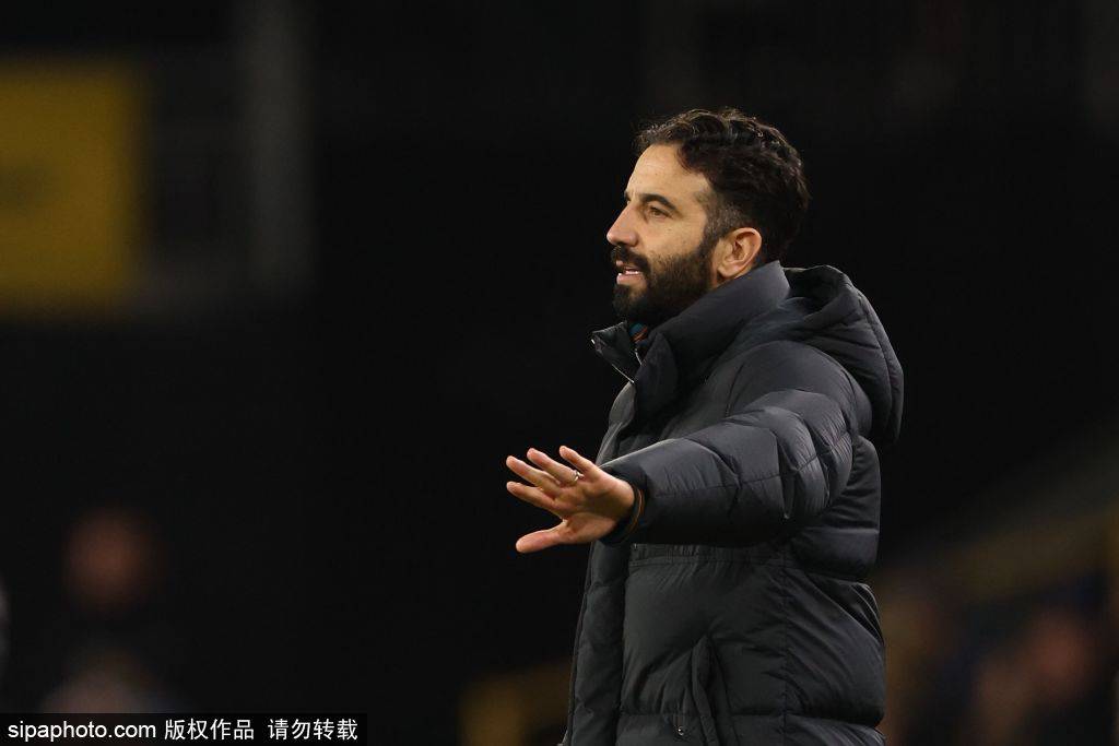 皇冠信用网登2登3_鲁本·阿莫林下课风波：沙特亿万富翁图尔基·阿拉尔希克的犀利发声皇冠信用网登2登3，曼联未来走向何方？