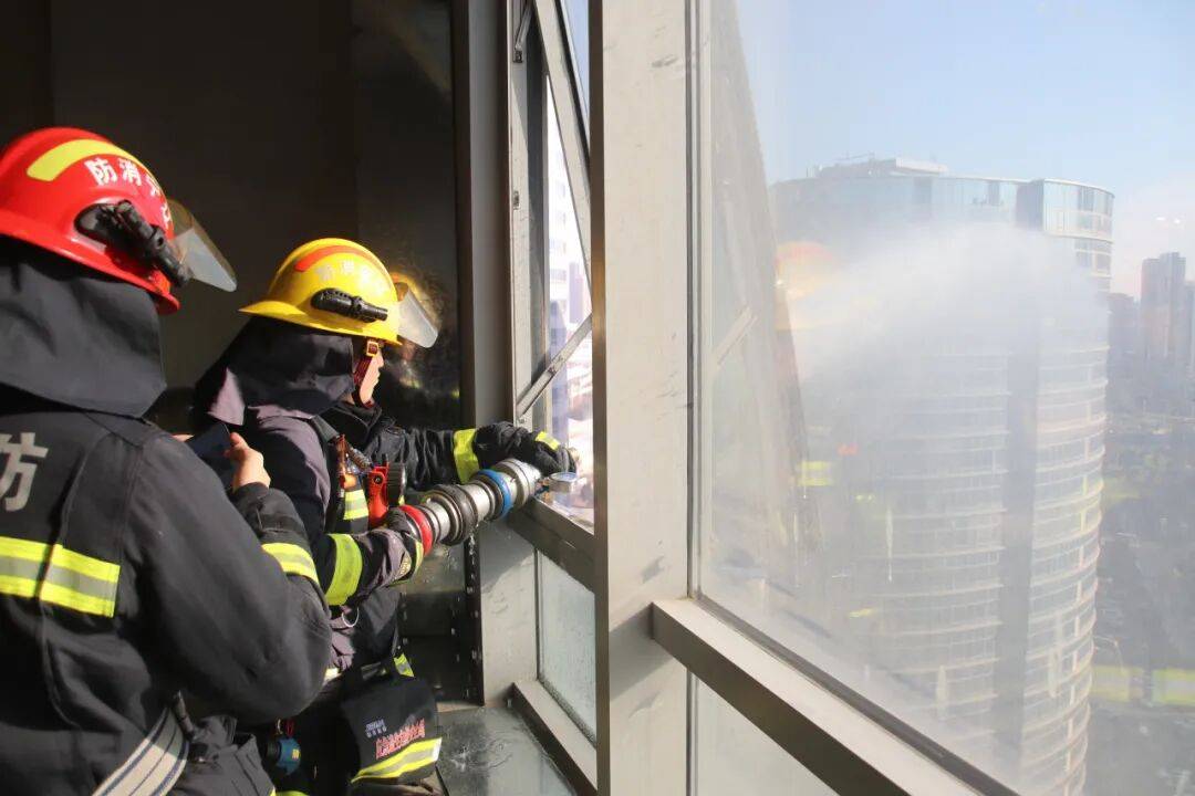 皇冠app
_【高层建筑专项整治】大连市金普新区持续开展高层建筑隐患排查整治行动