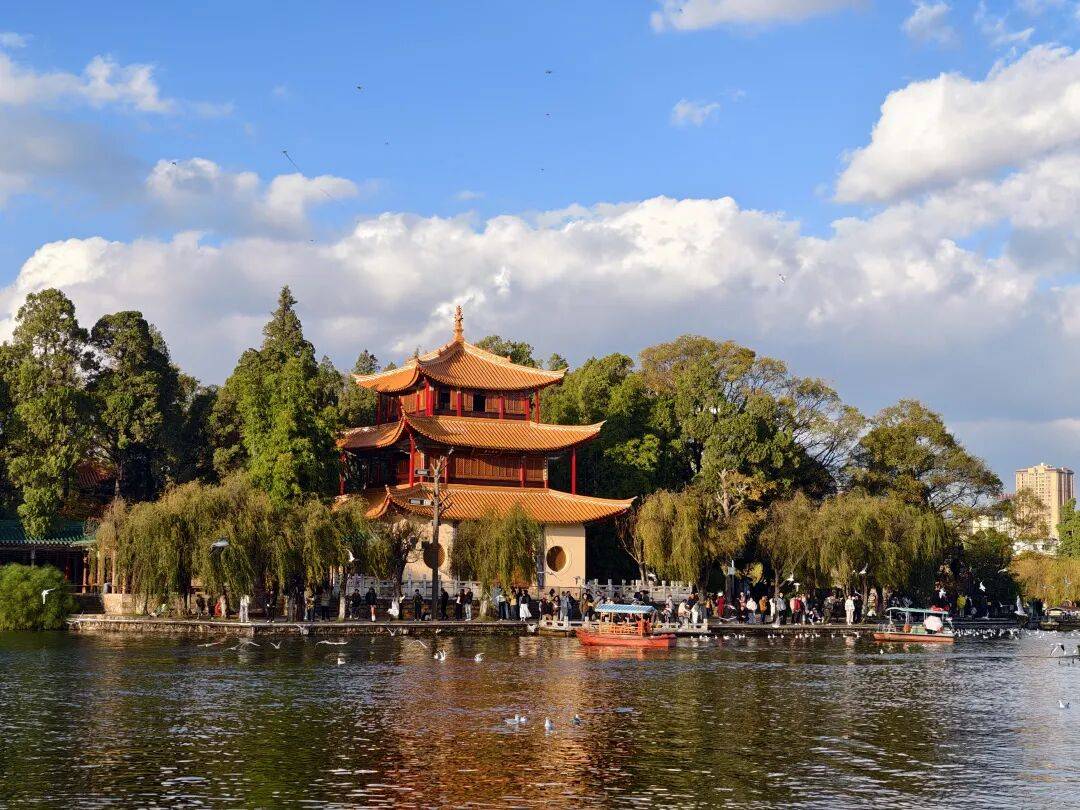 皇冠信用网代理注册
_著名演员于荣光皇冠信用网代理注册
,在昆明滇池边发起挑战!评论区爆了