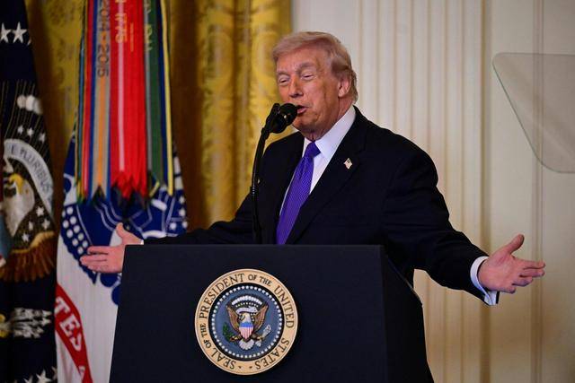 皇冠信用网登123
_已经来到第27波打击皇冠信用网登123
,伊朗后退一步,美军出现反常举动,特朗普立场变了?