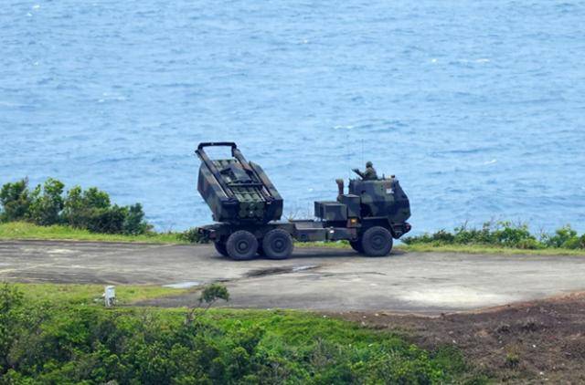 皇冠信用盘在线申请 _美军机冲向台海皇冠信用盘在线申请 ，特朗普访华前玩了招阳谋，郑丽文终究还是妥协了