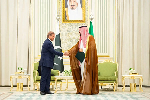 皇冠信用网在哪里开通_沙特专家：如果沙特决定对伊朗动武皇冠信用网在哪里开通，可能启动与巴基斯坦的共同防御协议