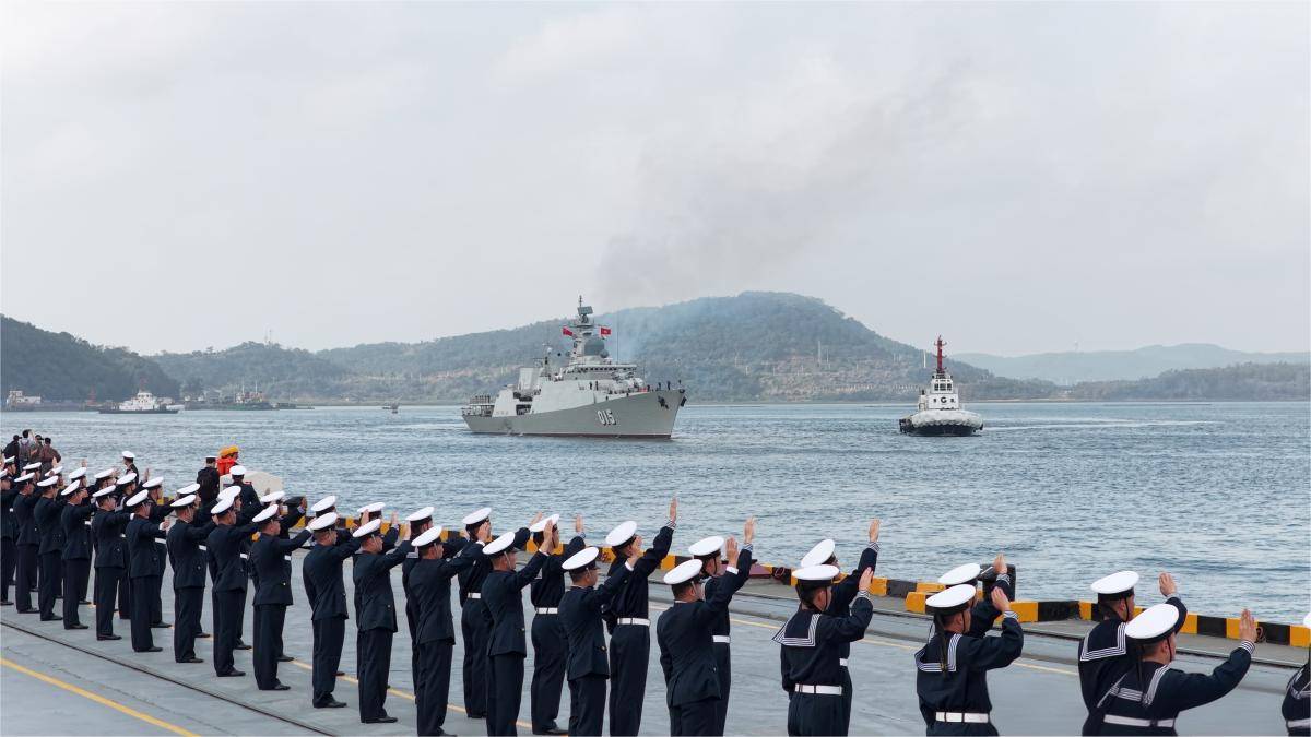 皇冠信用网出租代理_越南最强战舰再次访华皇冠信用网出租代理,这次越方不再遮掩,大方邀请中方登舰,对美国释放明确信号