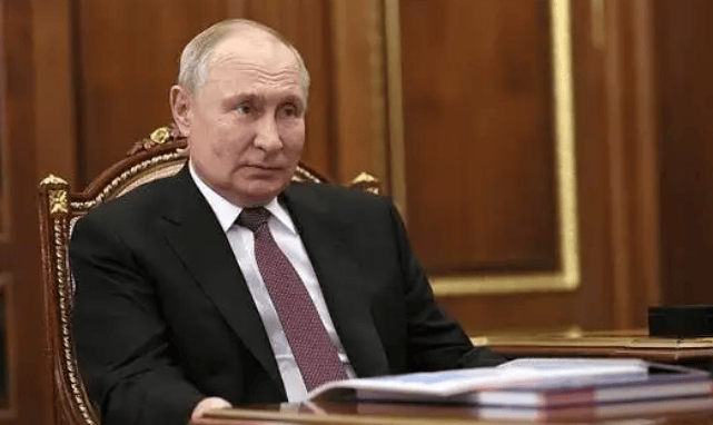 皇冠信用登2代理
_28条被废除！乌军终于“举白旗”？局势紧张之际皇冠信用登2代理
，普京送中国一句话，给中俄关系定调，信号强烈